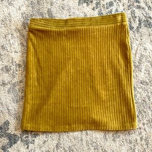 Double Zero elastic skirt, size medium